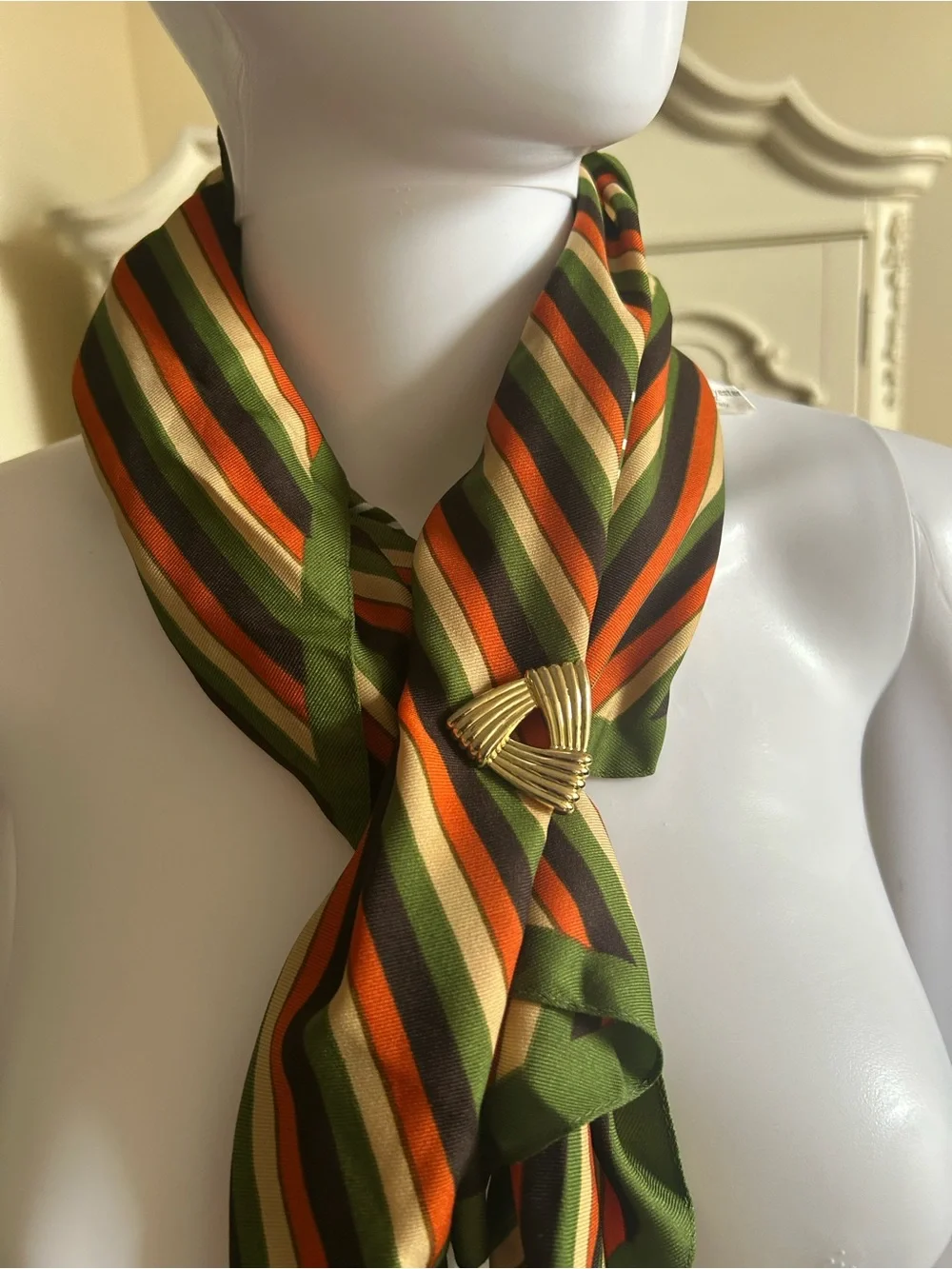 N/A elegant striped
